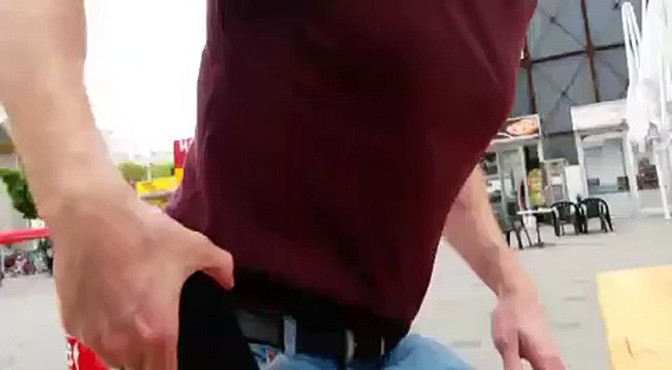 Man gets punk_d by broken bench - Jokeroo