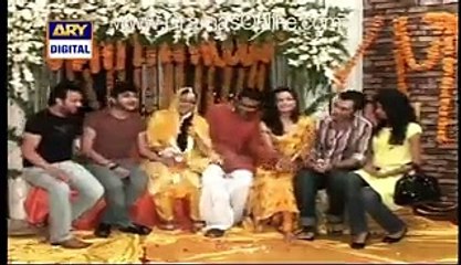 Check out Saadia Imam's Excellent Dance on Aliya Imam's Mehdni