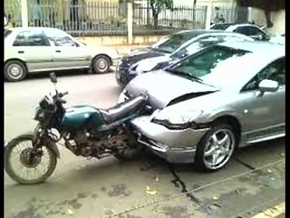 Asuransi Terbaik Di Indonesia, Asuransi Adira