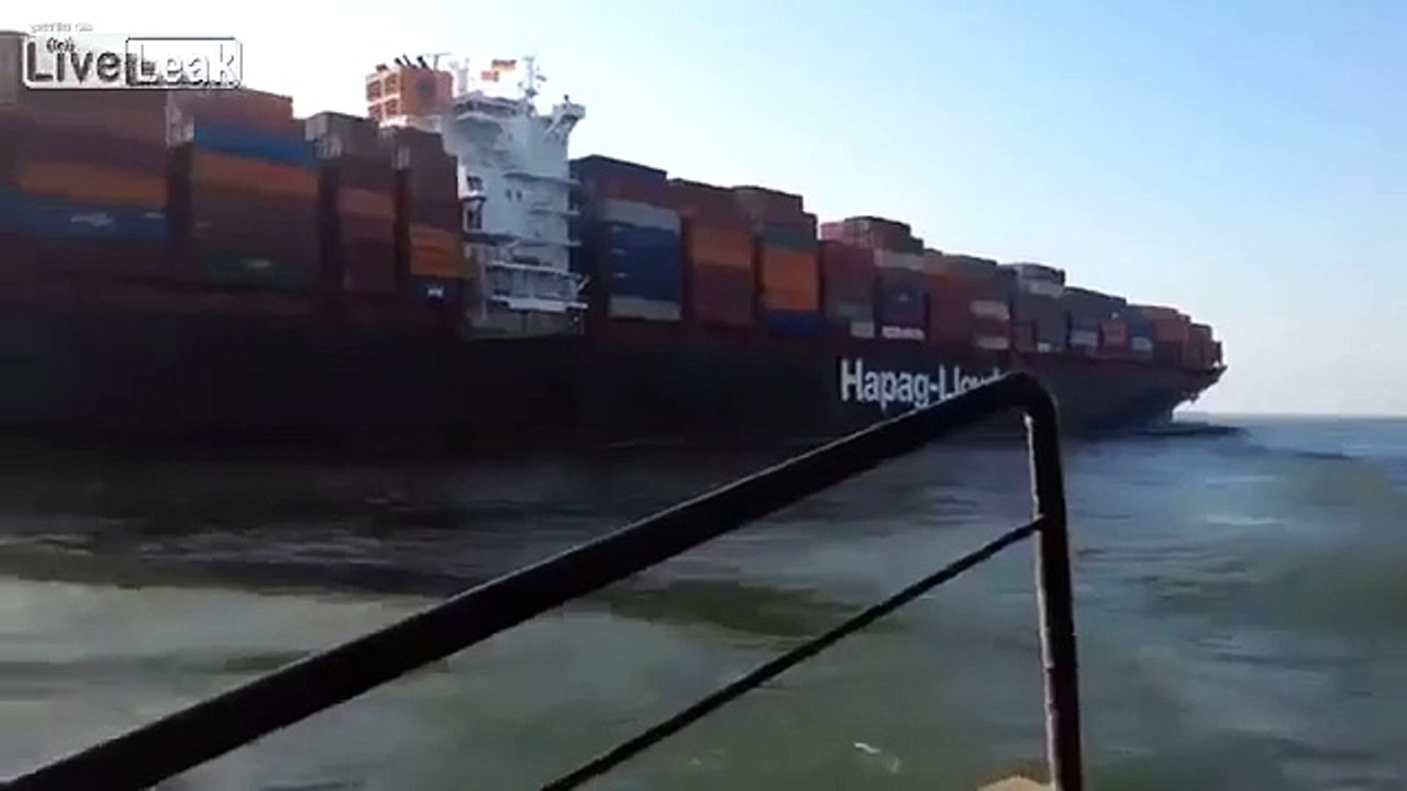Two container ships collide on Suez Canal