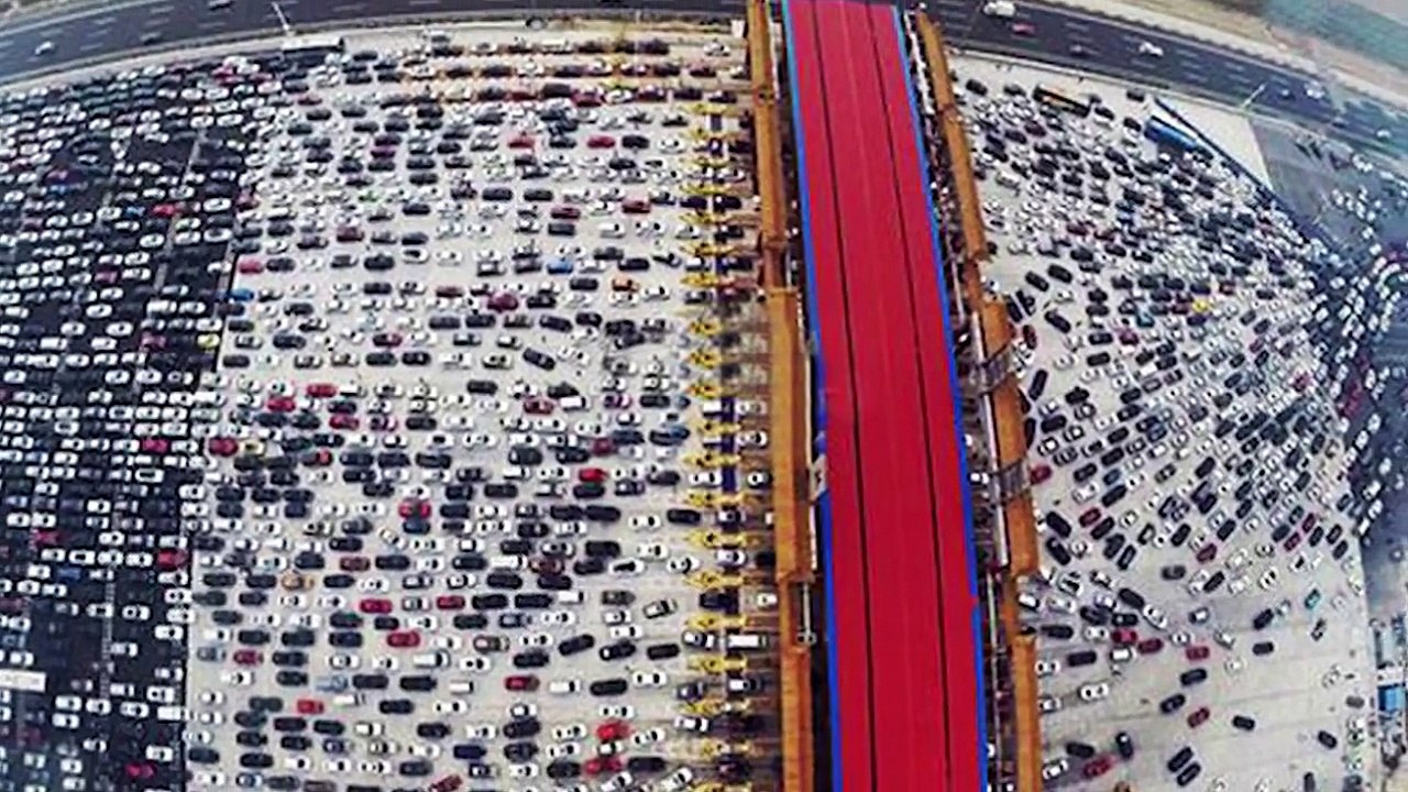 Traffic Jam in China when "Golden Week" Ends - Drone Footage