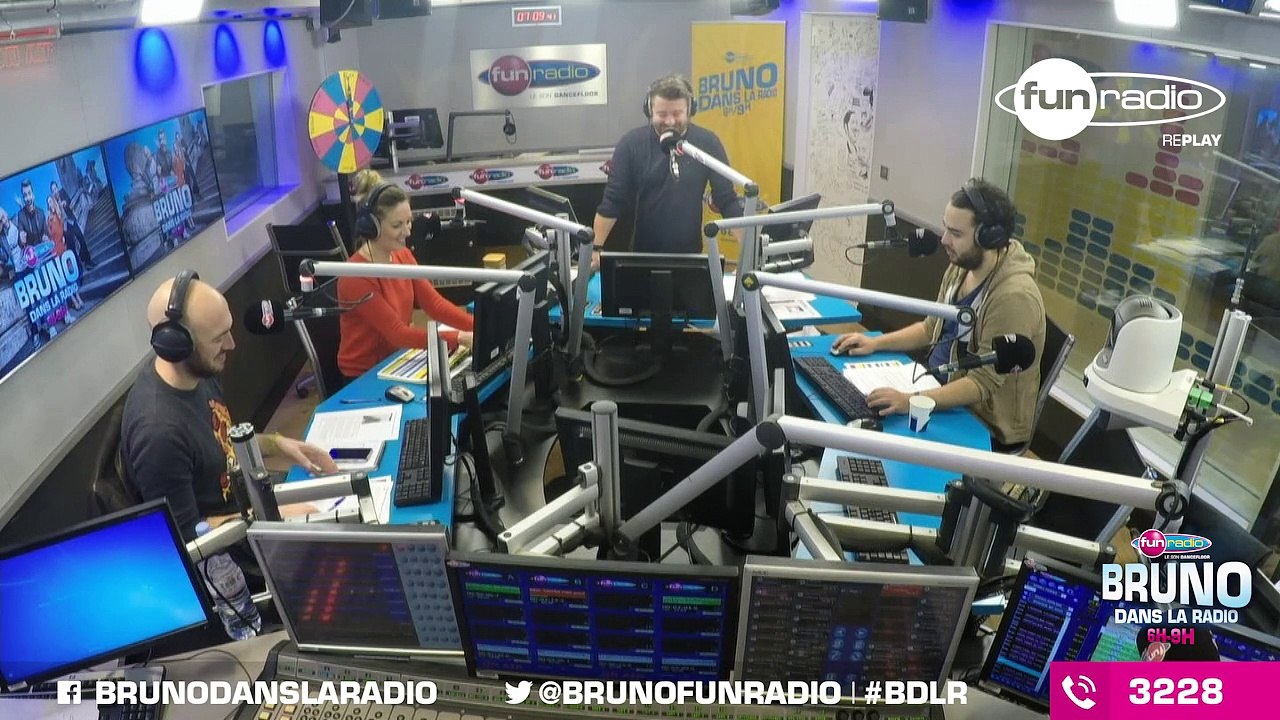 Niklaas du web mange un oeil de poisson (12/10/2015)