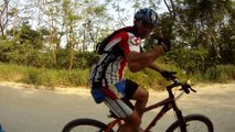Mountain biking , 45 km, 28 bikers, Trilha da Cachoeira do Triângulo, Taubaté, SP, Brasil, 28 amigos, parte(18)