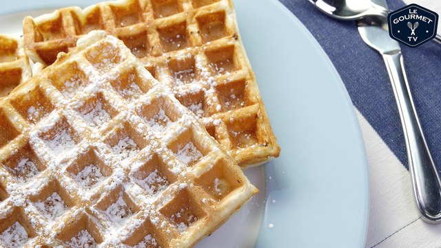 Buttermilk Waffle Recipe - Le Gourmet TV