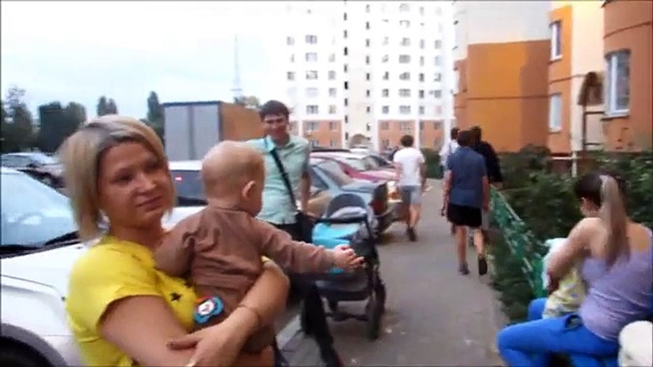 Sente dei rumori provenire da sotto terra, poco dopo l'incredibile scoperta