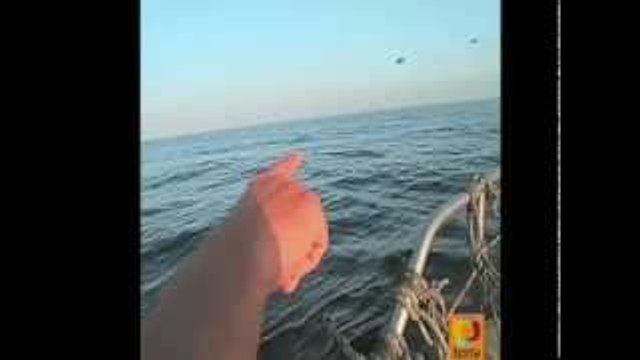 GREAT UFO sighting - Crash a sea with military aircraft pursuit