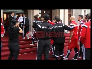 Lojtarët e kombëtares në Presidencë për nderimin me medaljen “Nderi i Kombit”- Ora News