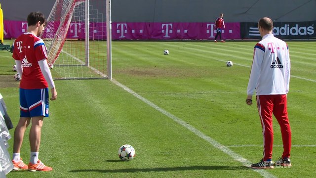 FC Bayern Munich : séance de corners rentrants à l'entraînement