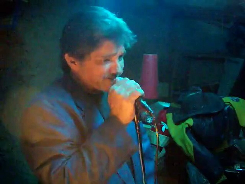 Thierry Chante kili watch Bon anniversaire monsieur Johnny Hallyday