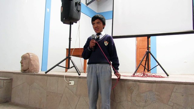 Luis Felipe Laura Pfuyo con el relato La historia de la Virgen del Carmen