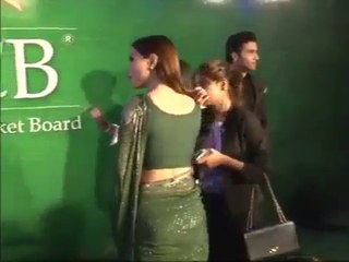 Humaima Malik Vulgar Dressing in Pakistan Super League