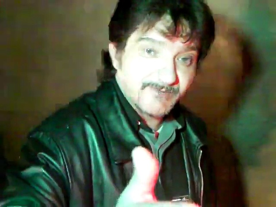 PAS CETTE CHANSON JOHNNY HALLYDAY chanté par THIERRY