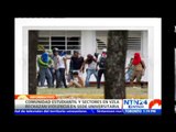 Enérgico rechazo de sectores venezolanos por desnudo y golpes a estudiantes de la UCV