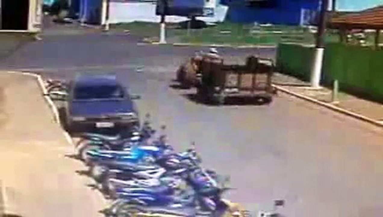 Crash on Trator