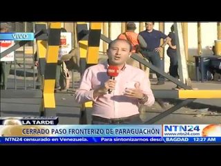 Скачать видео: Venezolanos en Paraguachón tuvieron que desmayarse para que les permitieran cruzar frontera