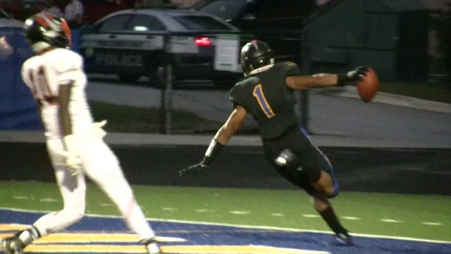 Wise pulls away and wins big over DuVal, 42-7