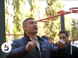 Кличко і сосиска. Гумор