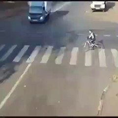 Đây chắc chắn là cậu bé may mắn nhất thế giới...Kẻ bị thần chết ghét bỏ