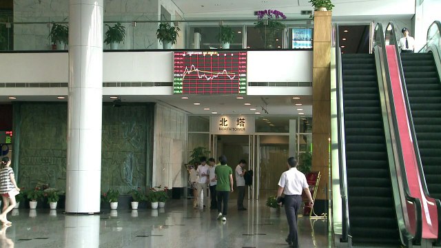 Bajada de exportaciones chinas hunde precio de materias primas