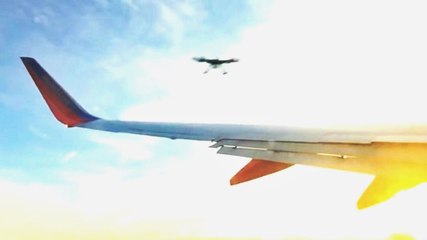 Uçağın Kanadına Drone Çarptı