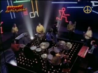 Rubén Blades, Caminando