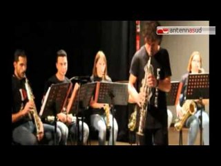 Tg Antenna Sud - A Molfetta le note di "sax in the city"