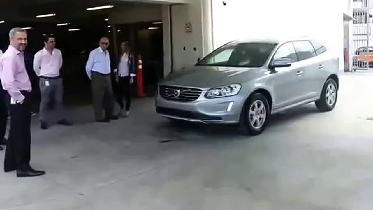 Volvo auto brake system fail Vidéo Dailymotion