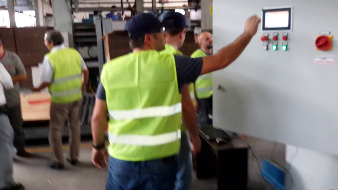 3400 YARI OTOMATİK DİKİŞ MAKİNASI