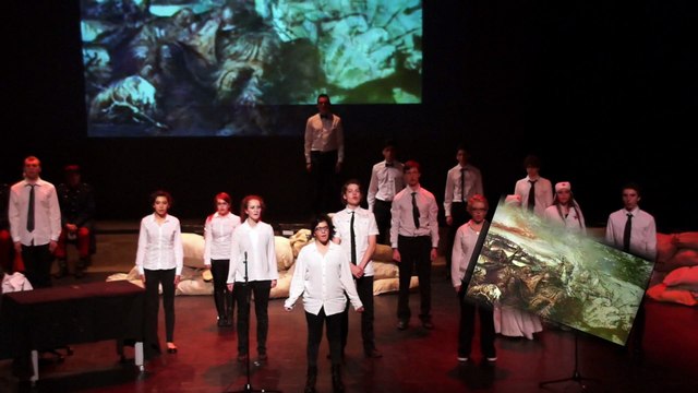 Lycée Charles Jully commémoration théâtre 1914/1918 Monument aux morts
