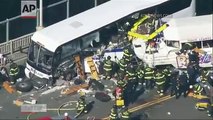 Aftermath Ride the Ducks crash with bus on Seattles Aurora Bridge kills 2, injures 9