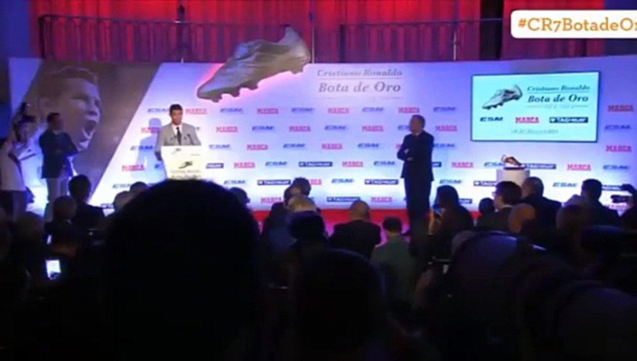 La entrega de la Bota de Oro 2015 a Cristiano Ronaldo