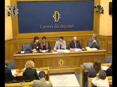 Roma - L’Altra via – Voci di donne che resistono - Conferenza stampa di Khalid Chaouki (13.10.15)
