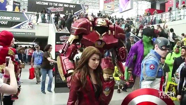 Un parfait costume du cosplay Hulkbuster au Comic Con de New York