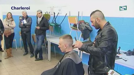 Deux Carolos organisent un déjeuner spécial pour les personnes dans le besoin