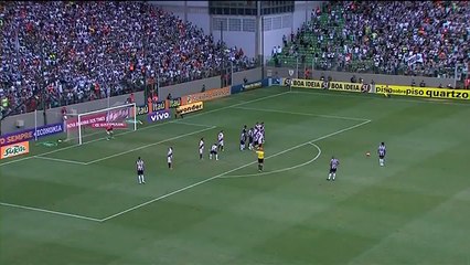 Ronaldinho is Back - Amazing Free Kick Goal vs Vitória 08.12.2013
