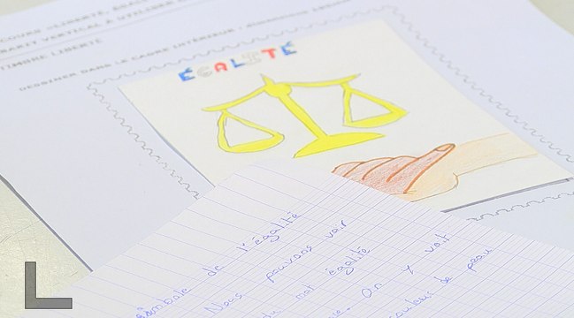 Concours de création de timbres « Liberté, Égalité, Fraternité » : déplacement de la ministre