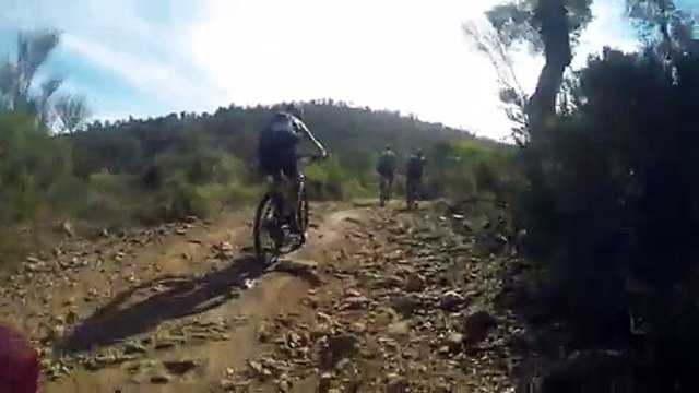 2015 - 10 LCO Gopro Roc Azur Samedi (6) - passage à gué puis montée sur gros chemin