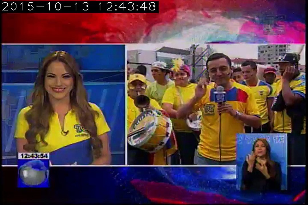 Ambiente festivo en los exteriores del estadio Atahualpa