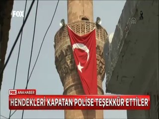 Diyarbakır'ın Sur ilçesinde aylar sonra ilk ezanı Özel Harekat polisi okudu