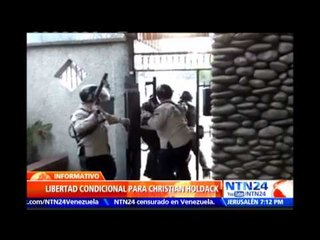 Esposa de Leopoldo López da la bienvenida a la libertad a Christian Holdack en Vzla