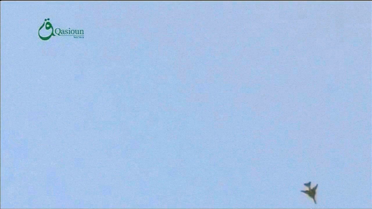 Amateur footage reportedly shows Russian jets under fire