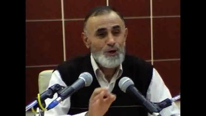 Dünyaya, güvenilir bir liderlik-olacak olan Râşidî_ Hilâfet Devleti'nden başka bir devlet de bulunmamaktadır