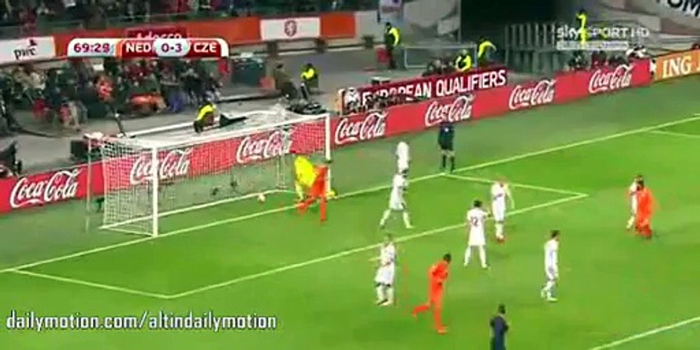 Robin Van Persie Fantastic Goal - Netherlands 1-3 Czech Republic - Euro 2016 - 13.10.2015