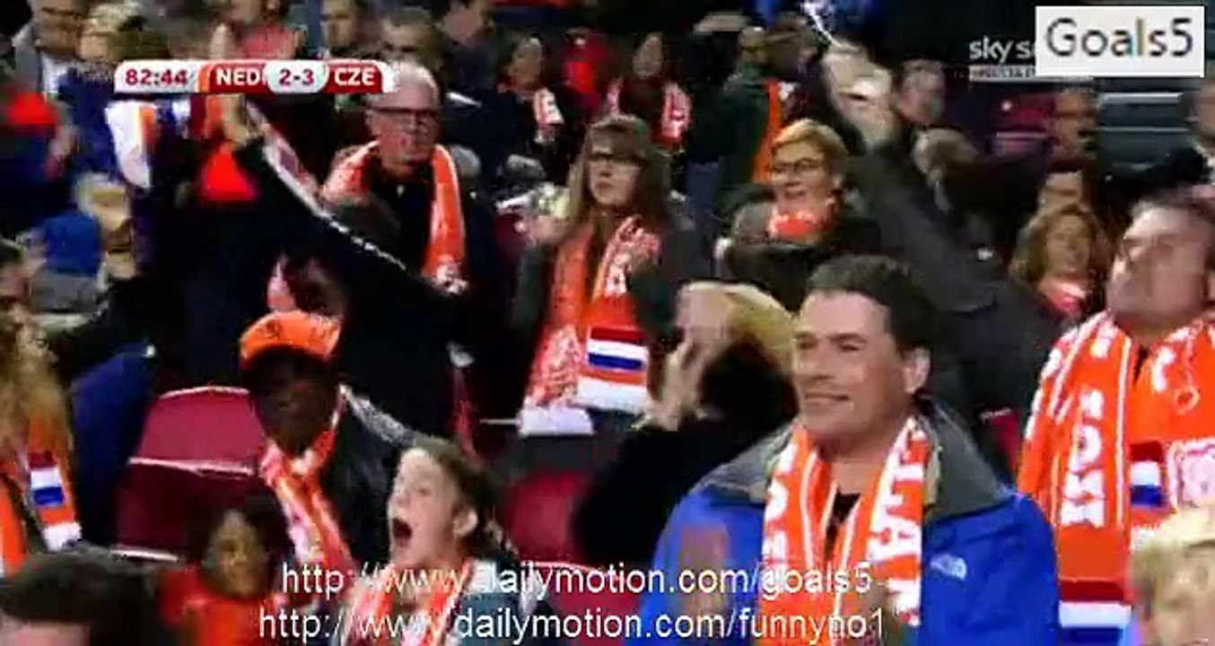 Robin van Persie Goal Netherlands 2 - 3 Czech Republic Euro Qualifications 13-10-2015