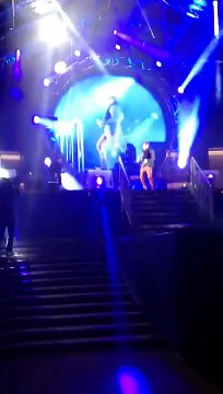 «Alors on danse» - фрагмент. А. Бон и гр. «Роджер» (Мурманск, 3.10.2015) (Елизавета Лазар)