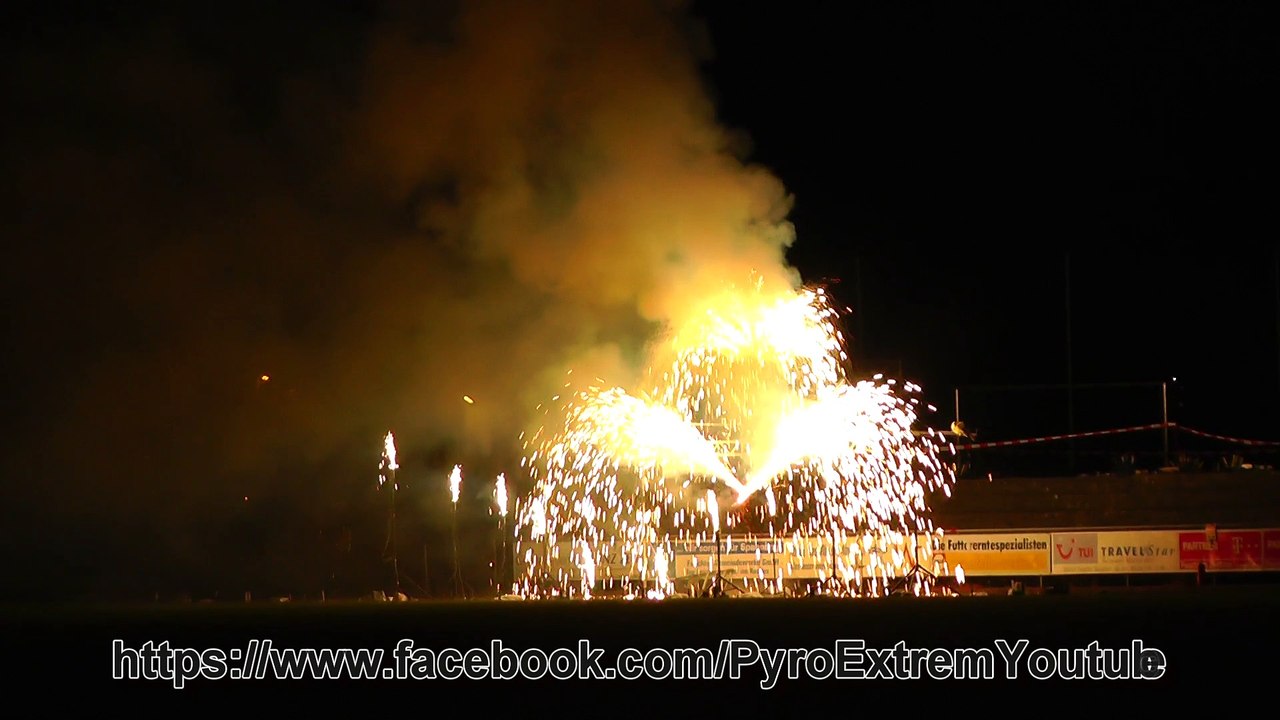 Kat. 2 musikfeuerwerk wettbewerb feucht 2015 glorious mines (platz 3)