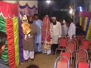 Funny Accident in Pakistani Wedding .mpg.flv - Video Dailymotion