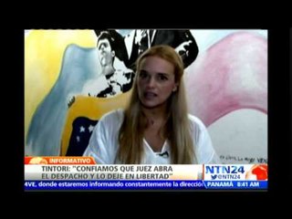 Familiares de López esperan anuncio de liberación del dirigente en la reanudación del juicio