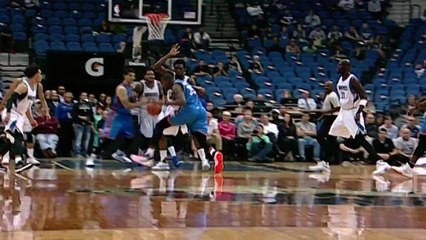 Kevin Durant Makes His Preseason Debut