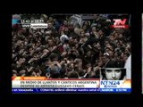 Aficionados despiden a Cerati durante caravana que recorre las calles de Buenos Aires